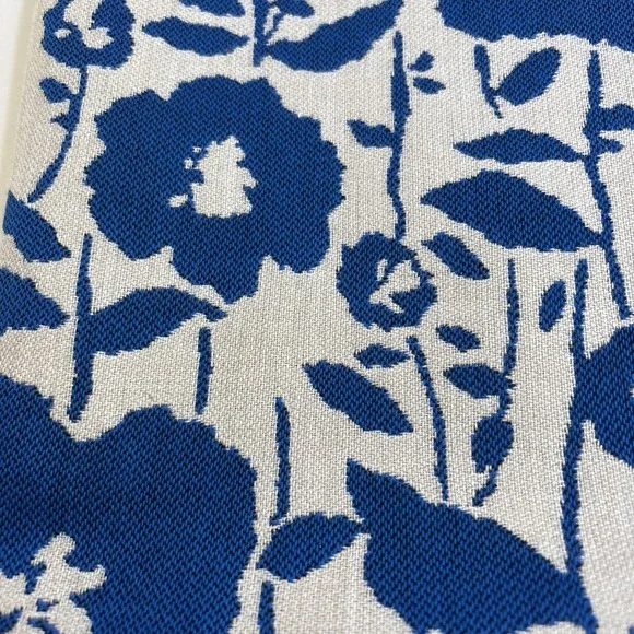 Sunbrella Fabric Upholstery Sample 26"x26" Royal Blue Abstract W/Leaves - Picture 3 of 7